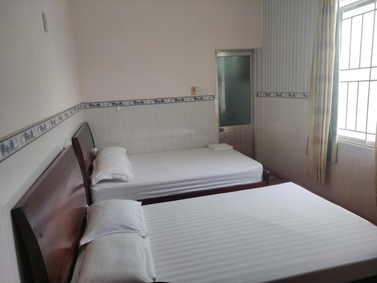 Khach San Phu Phuong Hotel Nha Trang Buitenkant foto