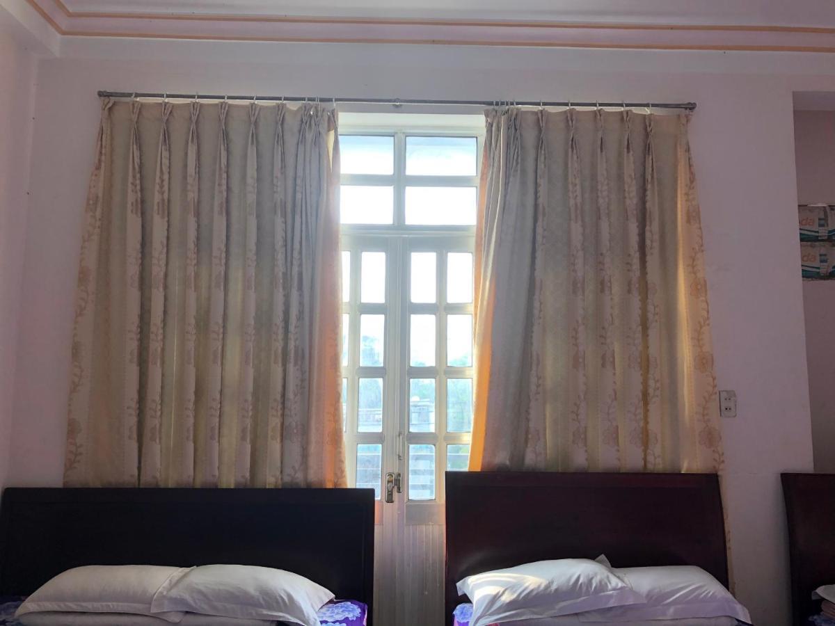 Khach San Phu Phuong Hotel Nha Trang Buitenkant foto
